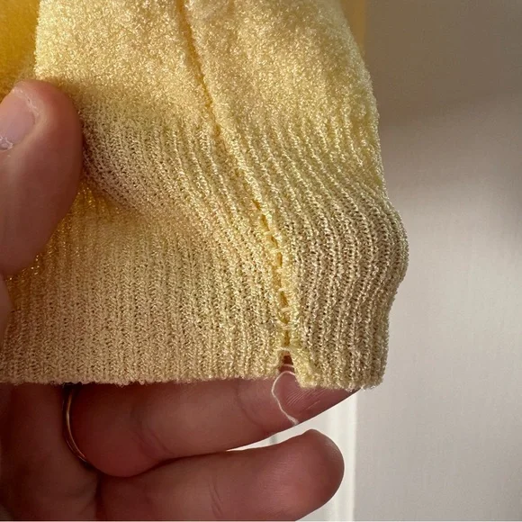 Vintage Yellow Sleeveless Knit Top - Picture 5 of 6